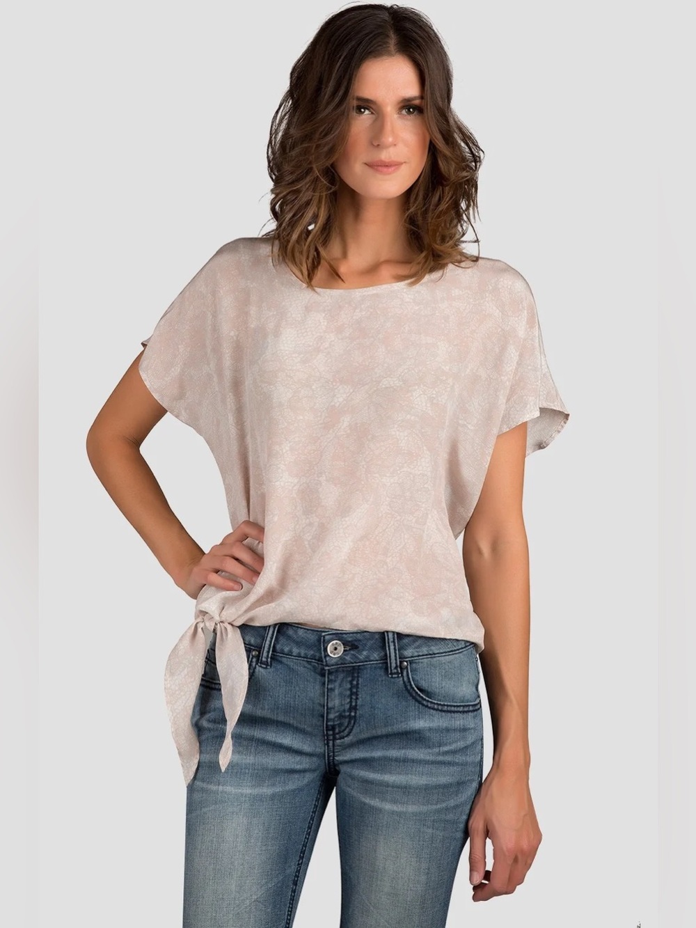 Standards and practices 100% silk pull over shirt medium